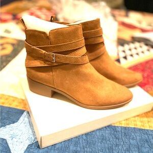 Women's Sun snd Stone Tan Ankle Boots 10